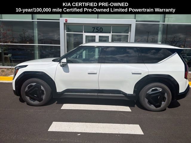 Certified 2024 Kia EV9 Land image 21