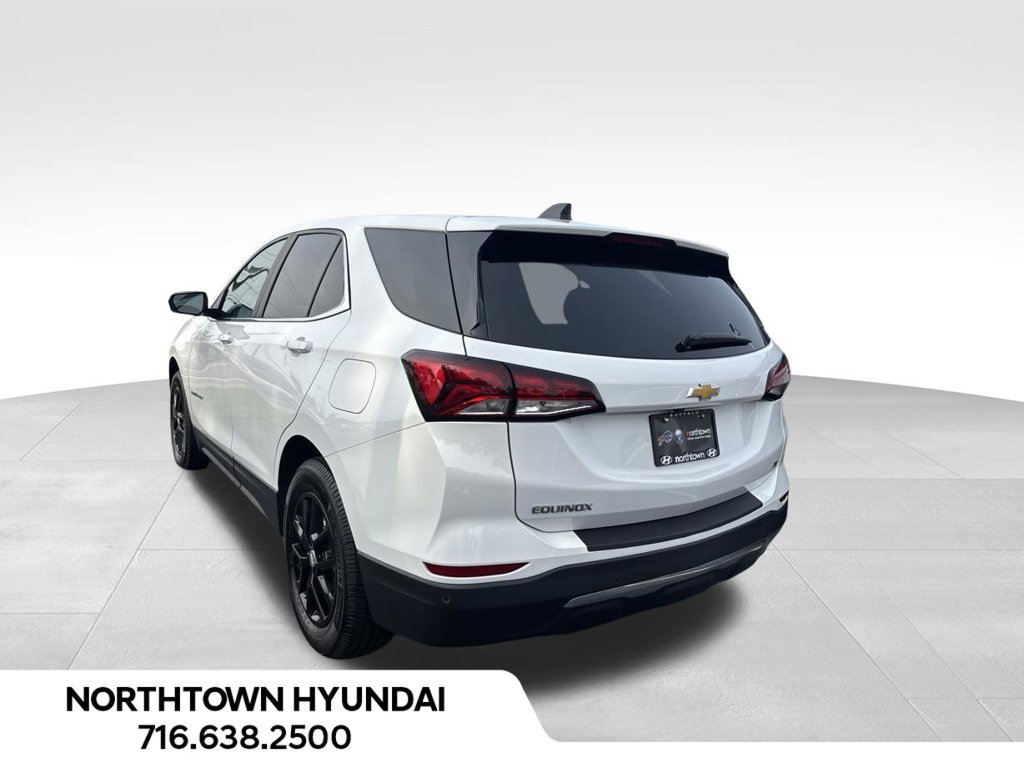 Used 2023 Chevrolet Equinox LT FWD image 3