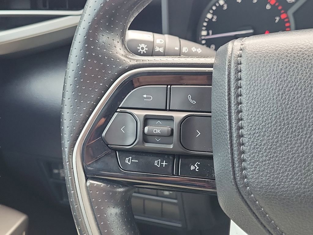Used 2024 Toyota Tundra SR5 w/ SR5 Convenience Package RWD image 30