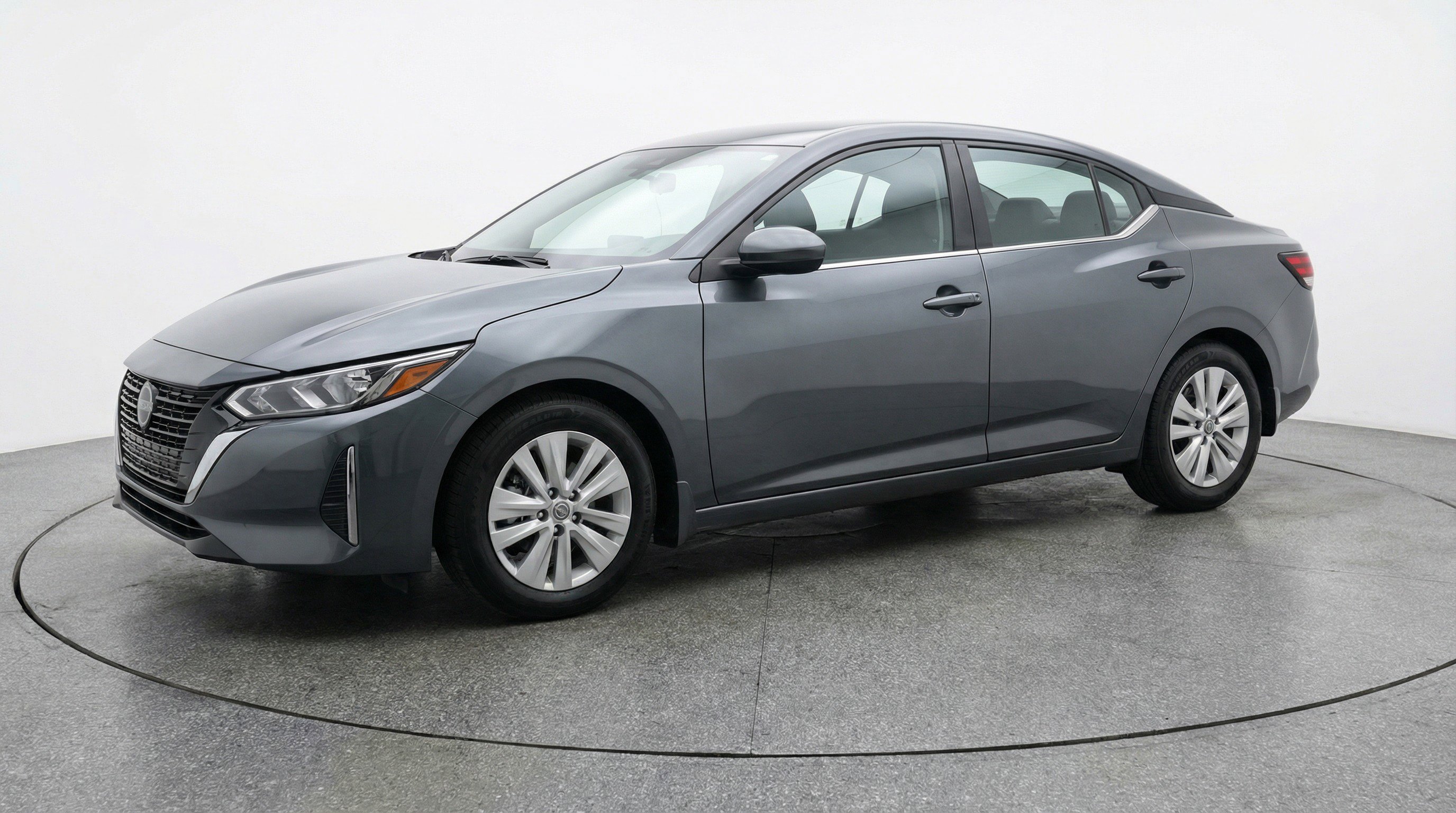 Used 2025 Nissan Sentra S image 3