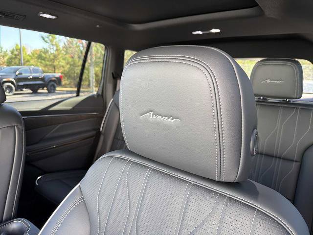 New 2026 Buick Enclave Avenir w/ Super Cruise Package FWD image 24