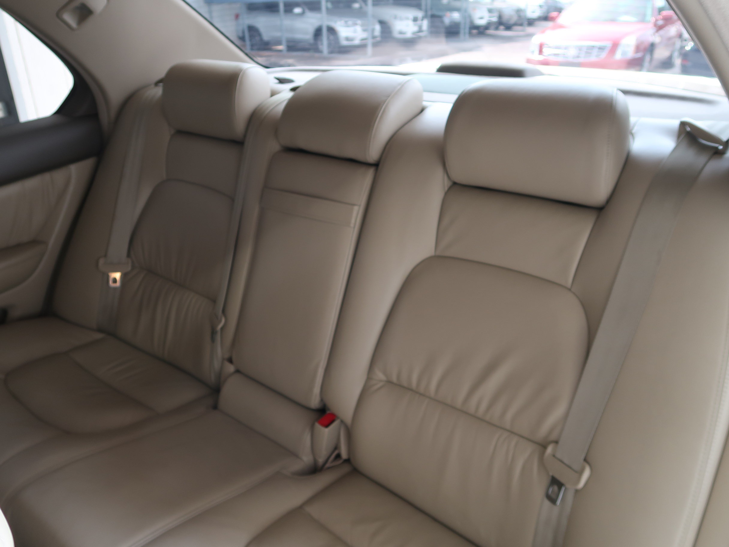 Used 2000 Lexus LS 400 RWD image 28