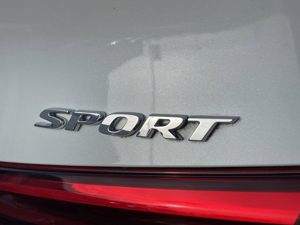 Used 2023 Honda Civic Sport image 15