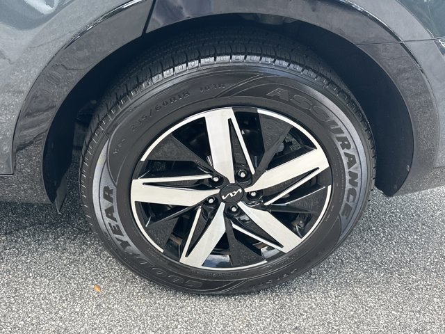 Certified 2022 Kia Sorento S w/ Panoramic Sunroof Package FWD image 24