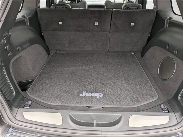 Used 2020 Jeep Grand Cherokee Summit AWD/4WD image 6