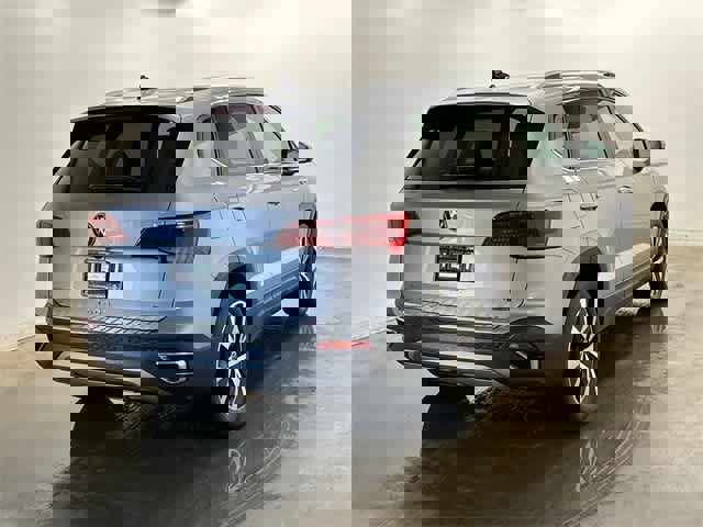 Certified 2023 Volkswagen Taos SE image 31