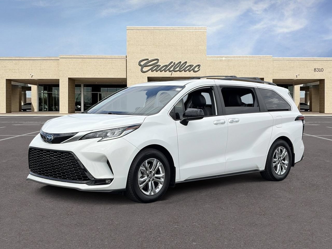 Used 2022 Toyota Sienna XSE w/ XSE Plus Package AWD/4WD image 34