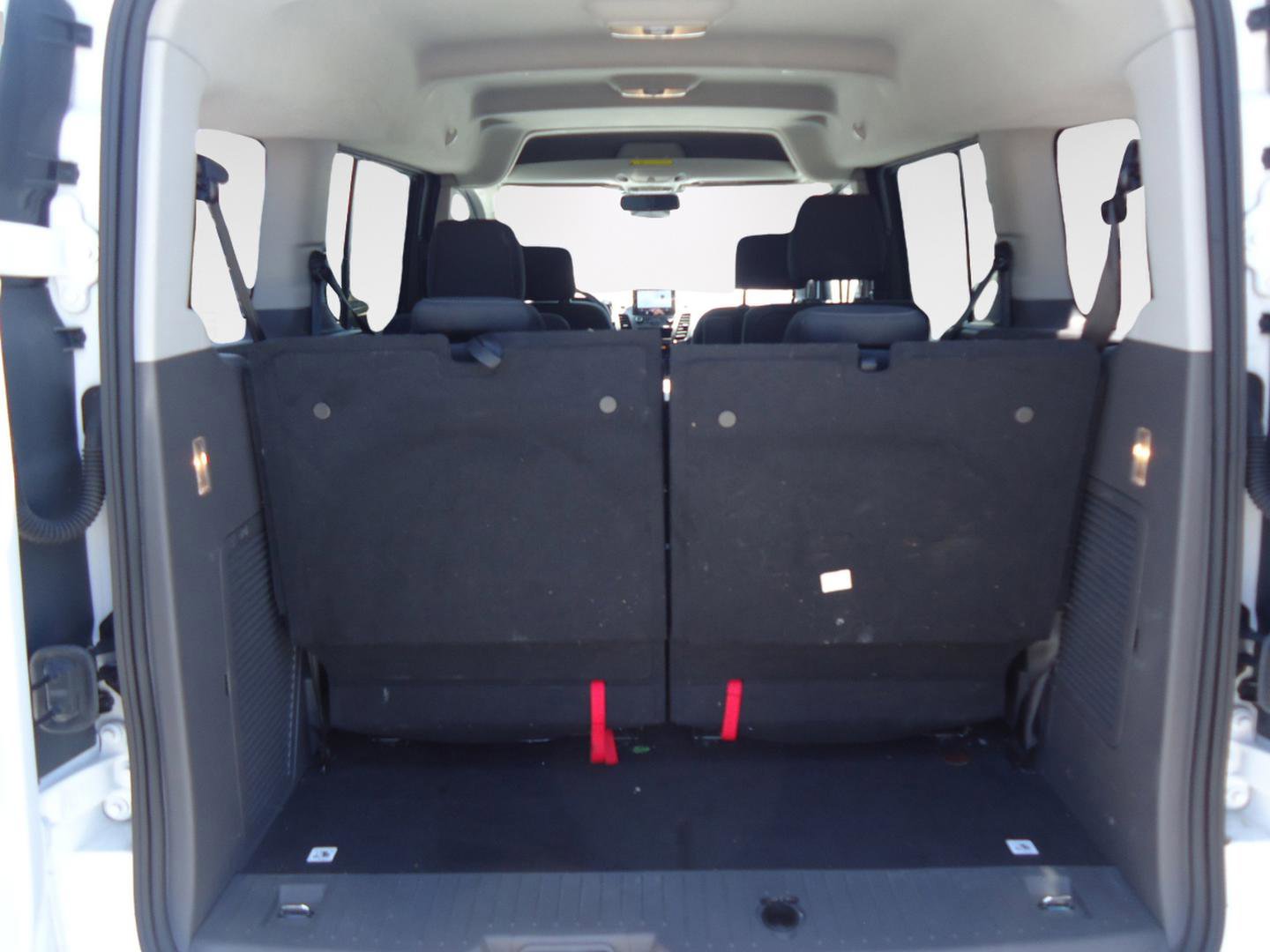 Used 2023 Ford Transit Connect XLT FWD image 10