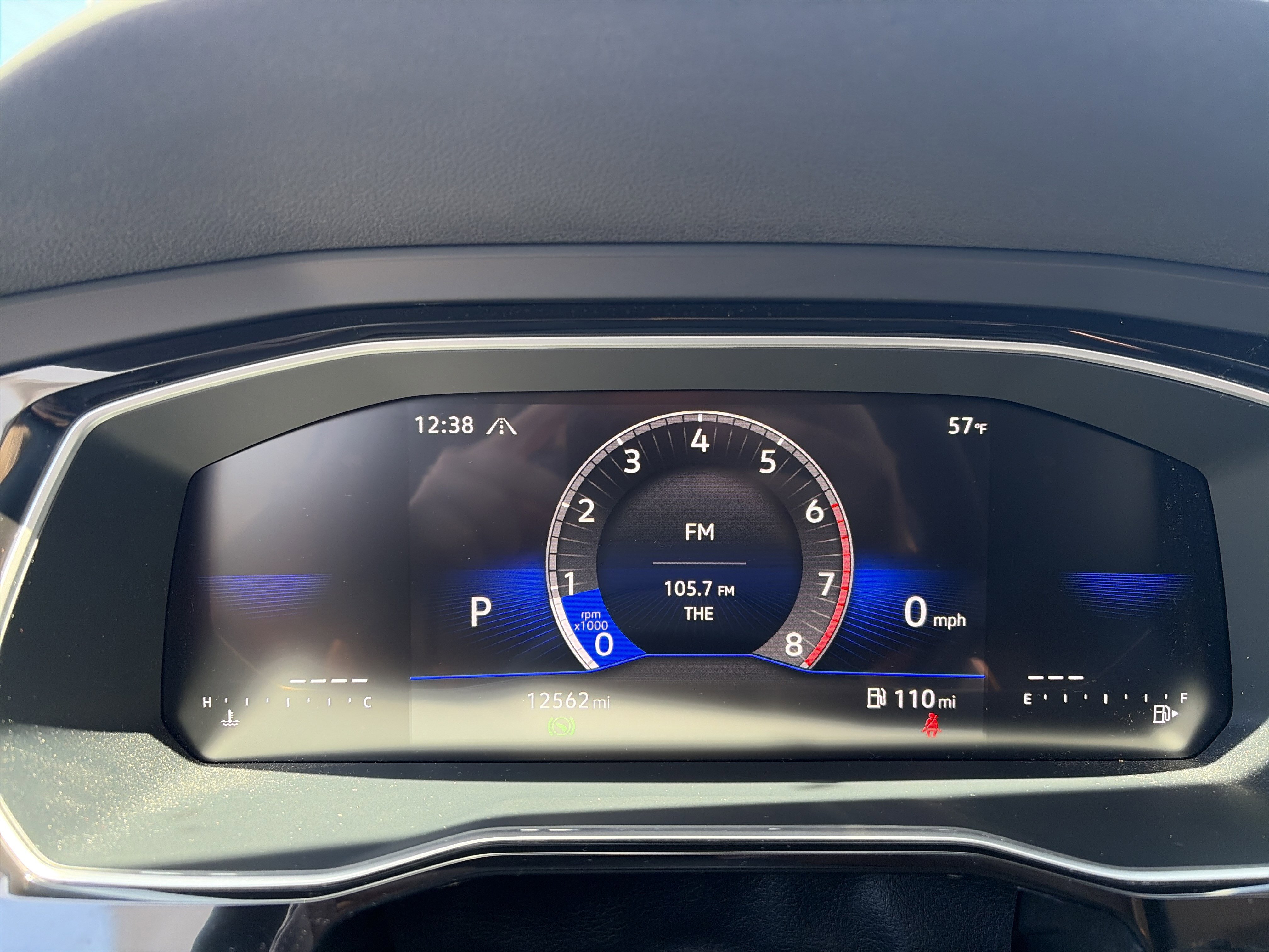 Used 2024 Volkswagen Jetta SE w/ Panoramic Sunroof Package FWD image 41