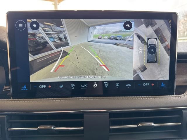 Used 2025 Lincoln Corsair Reserve w/ Equipment Group 202A image 23