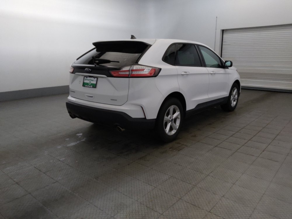 Used 2020 Ford Edge SE FWD image 9
