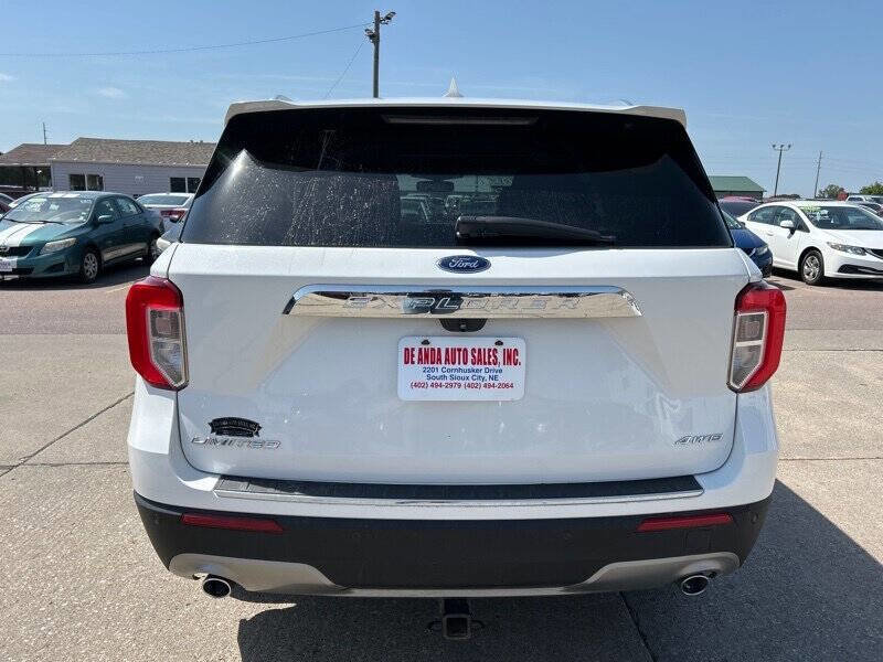Used 2021 Ford Explorer Limited w/ Equipment Group 301A image 4