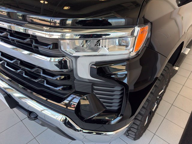 Used 2026 Chevrolet Silverado 1500 LT AWD/4WD image 36