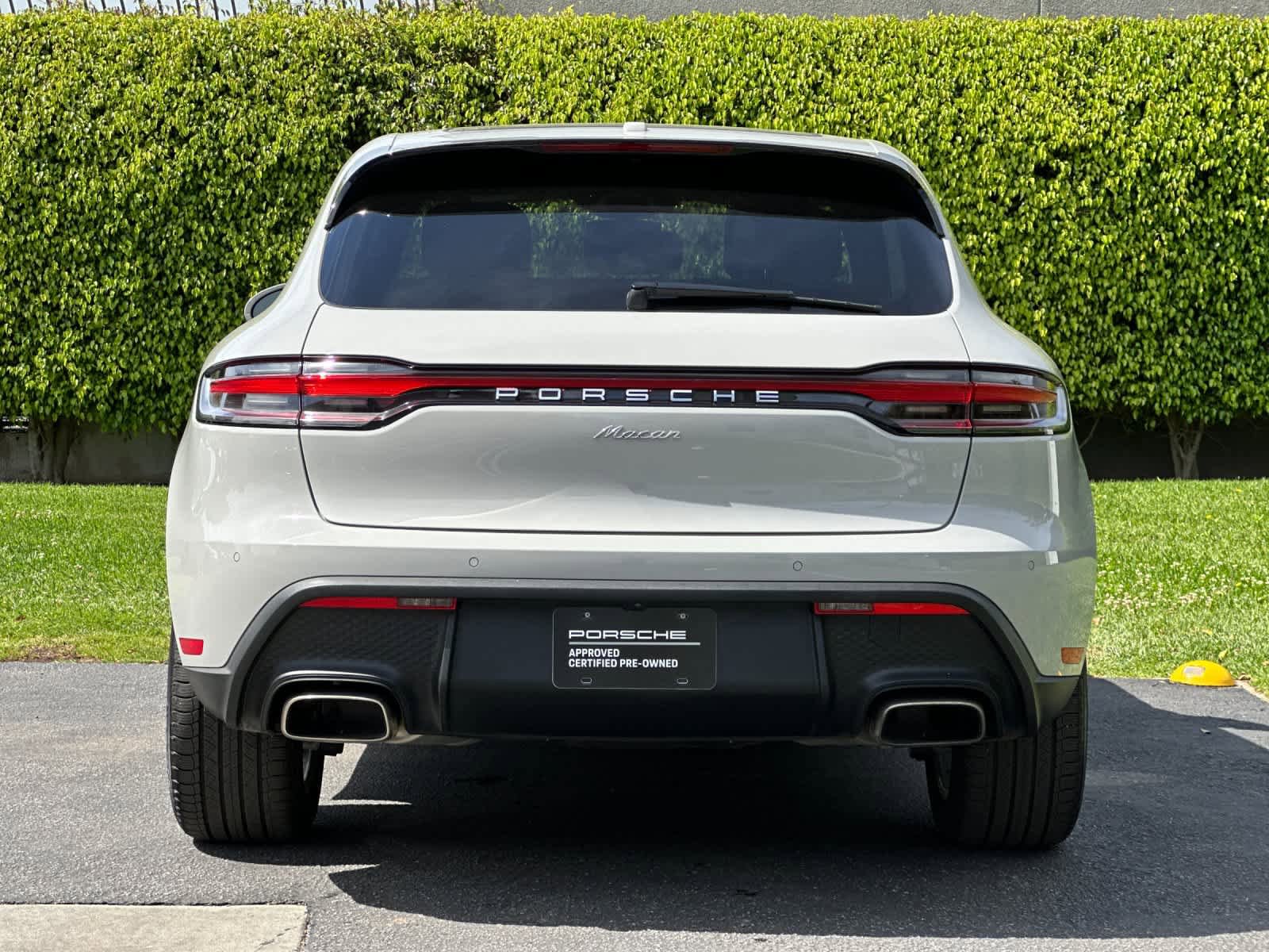 Certified 2025 Porsche Macan AWD/4WD image 7