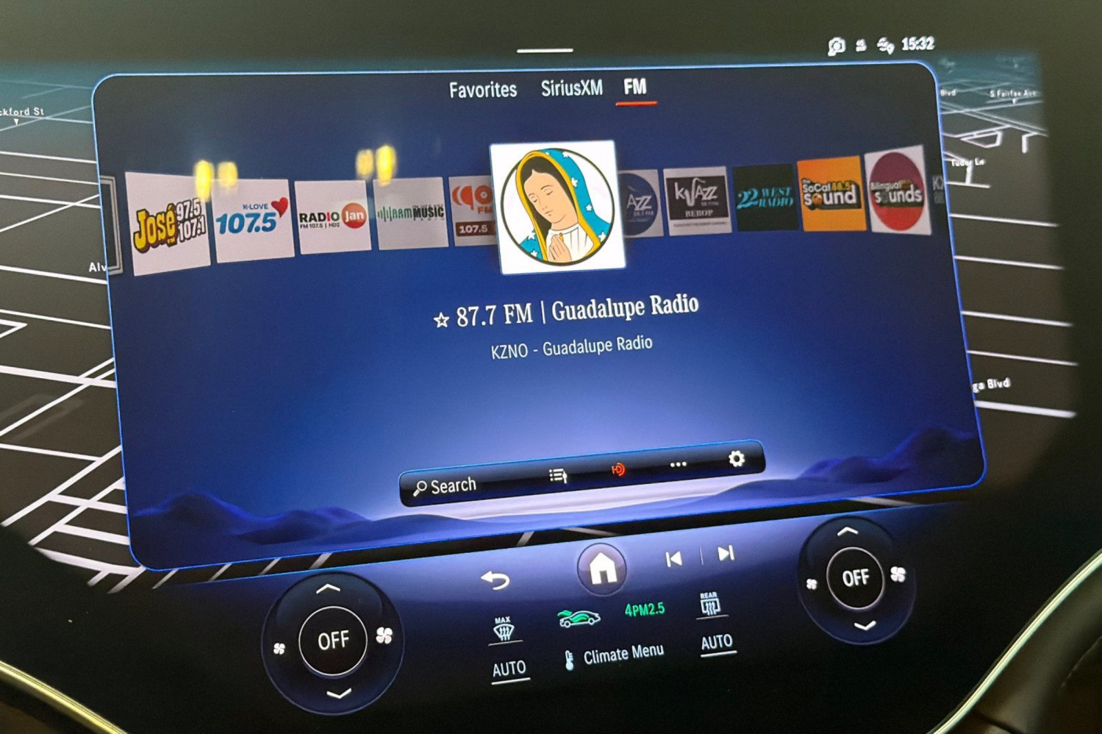Used 2023 Mercedes-Benz EQS 580 4MATIC SUV image 16