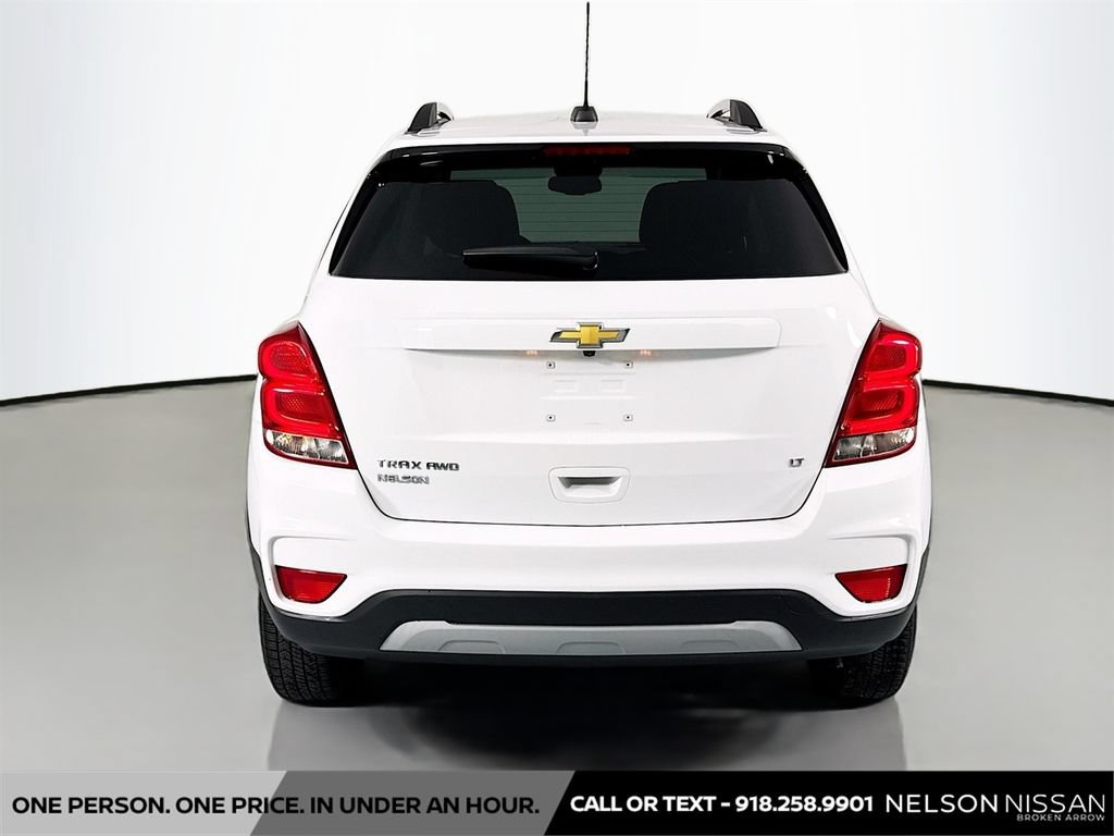 Used 2020 Chevrolet Trax LT w/ LT Convenience Package AWD/4WD image 6