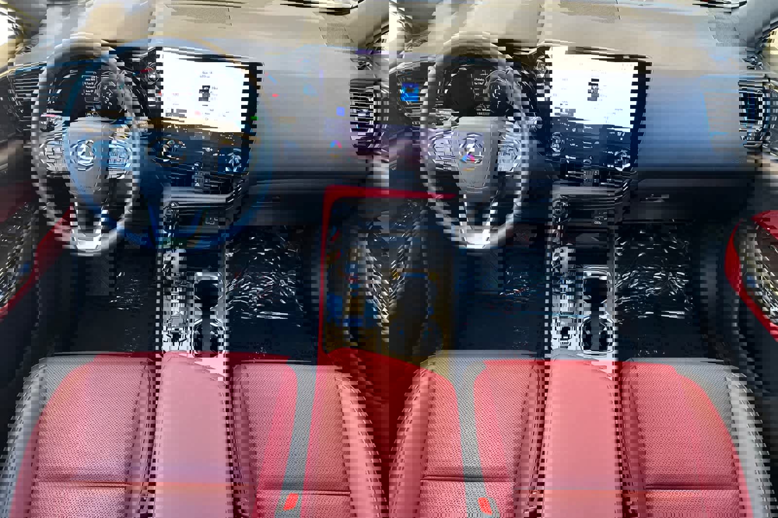 Used 2023 Lexus NX 350h Premium image 3