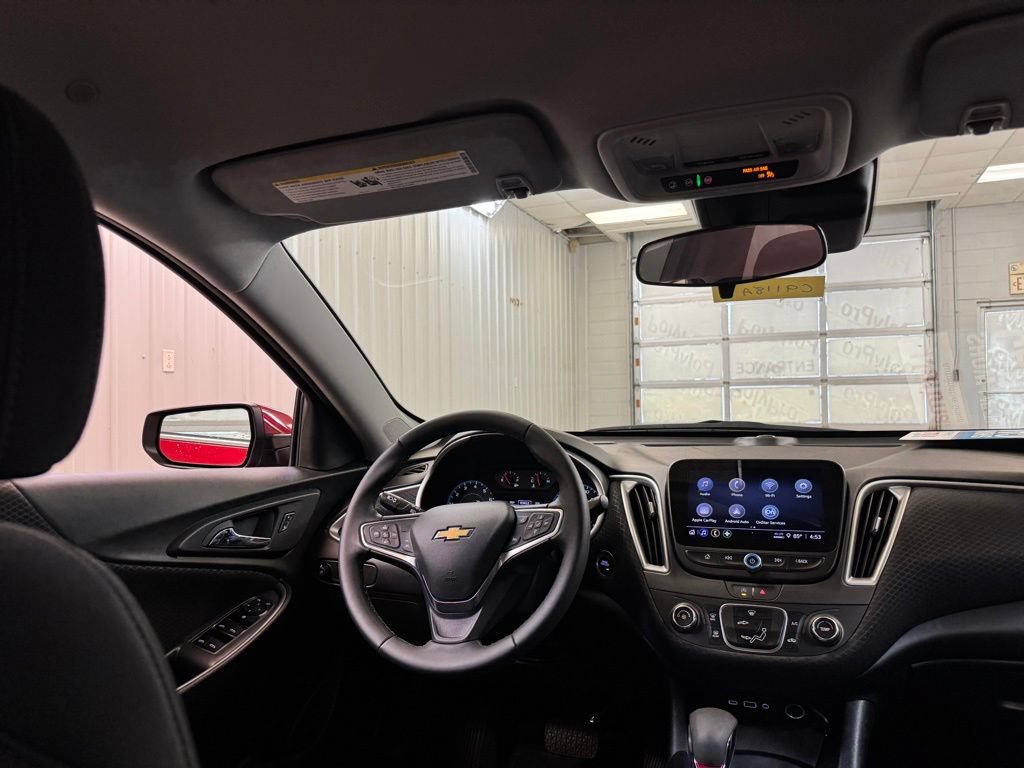 Used 2024 Chevrolet Malibu RS FWD image 19