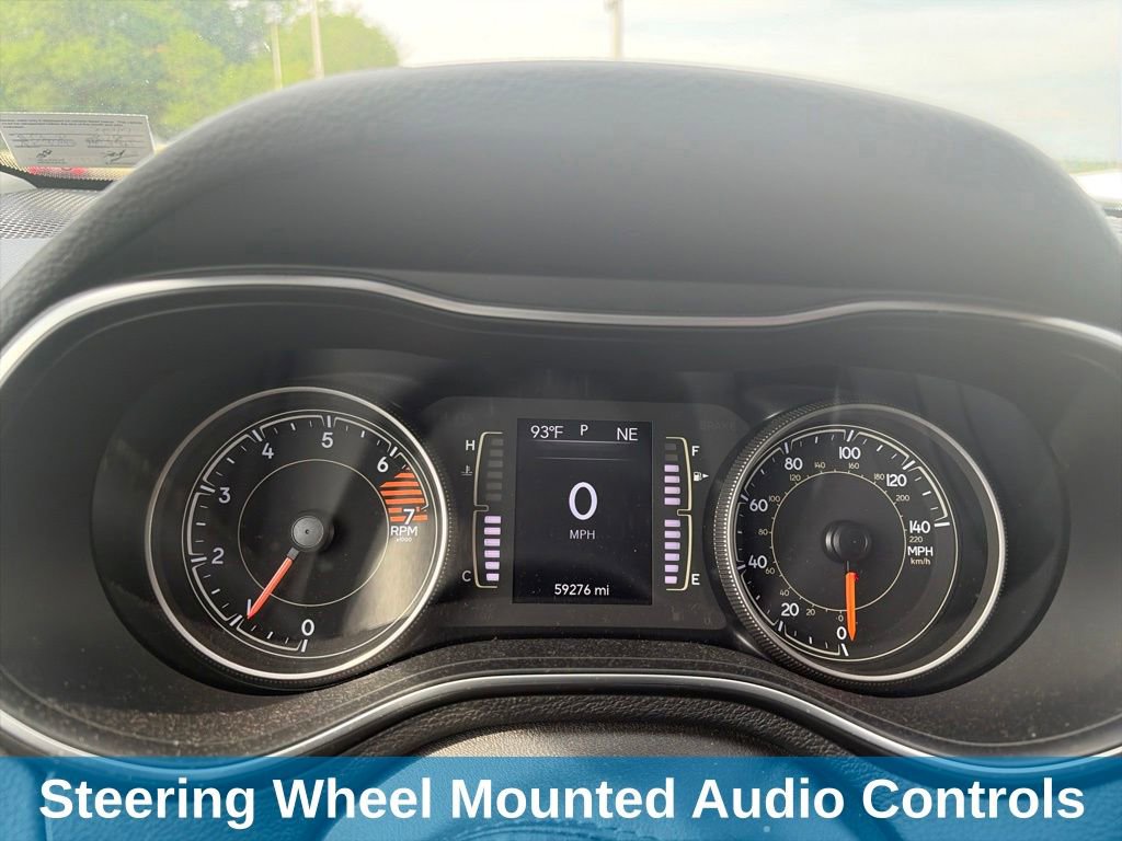 Used 2019 Jeep Cherokee Latitude w/ Cold Weather Group FWD image 20