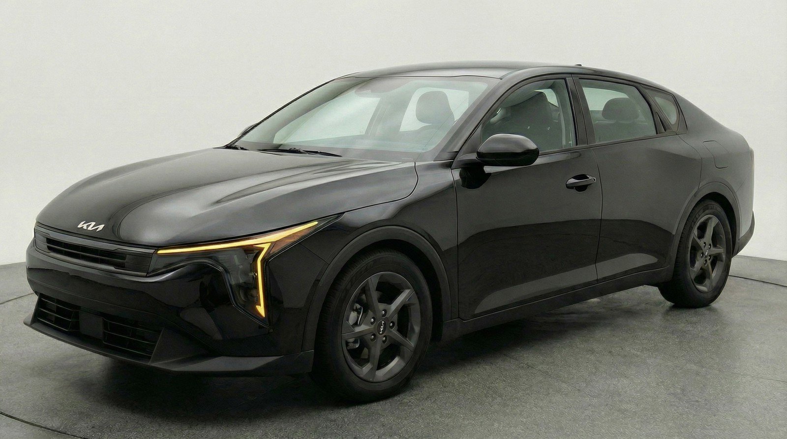 Used 2025 Kia K4 LXS image 3