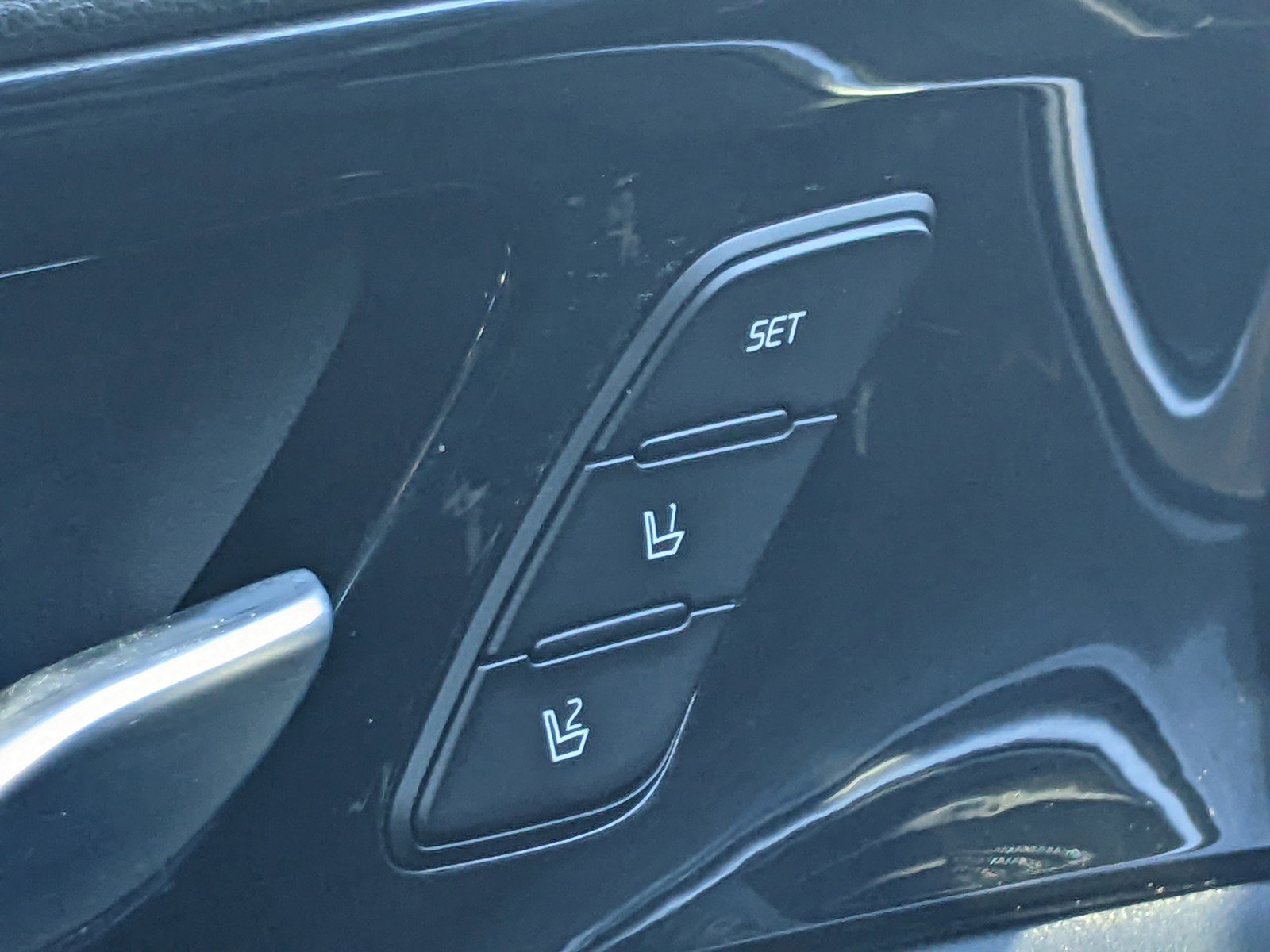 Certified 2019 Kia Cadenza Limited image 19