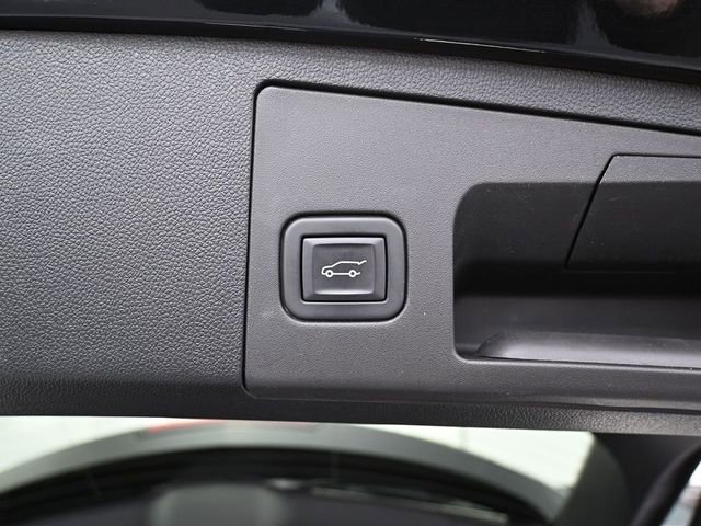 Used 2023 Cadillac XT4 Sport AWD/4WD image 42