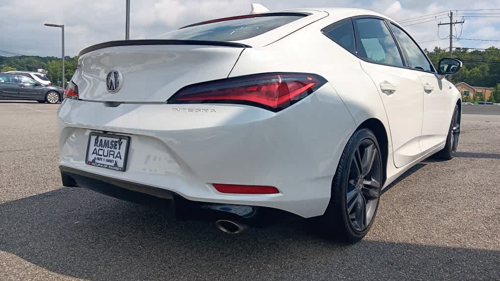 Used 2023 Acura Integra A-Spec FWD image 5