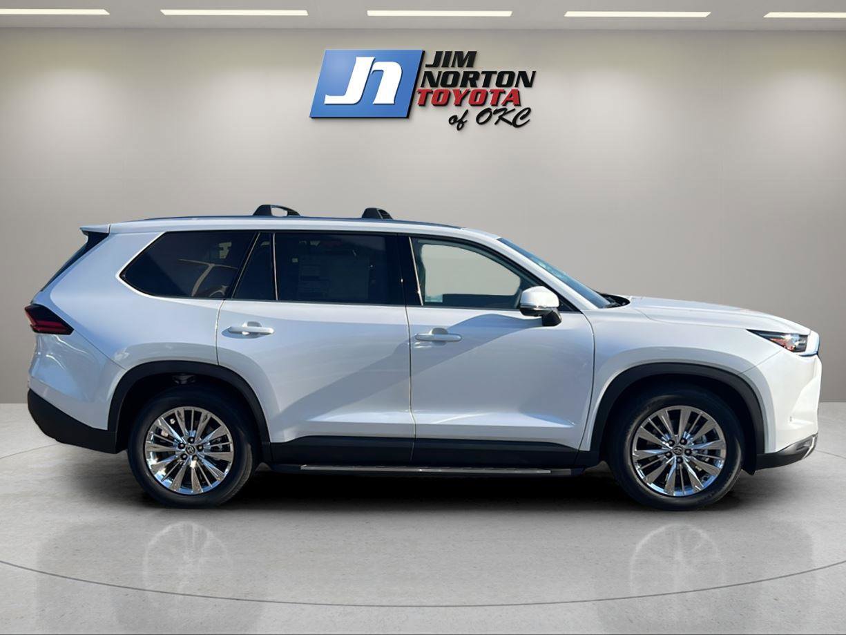 New 2026 Toyota Grand Highlander Platinum image 4