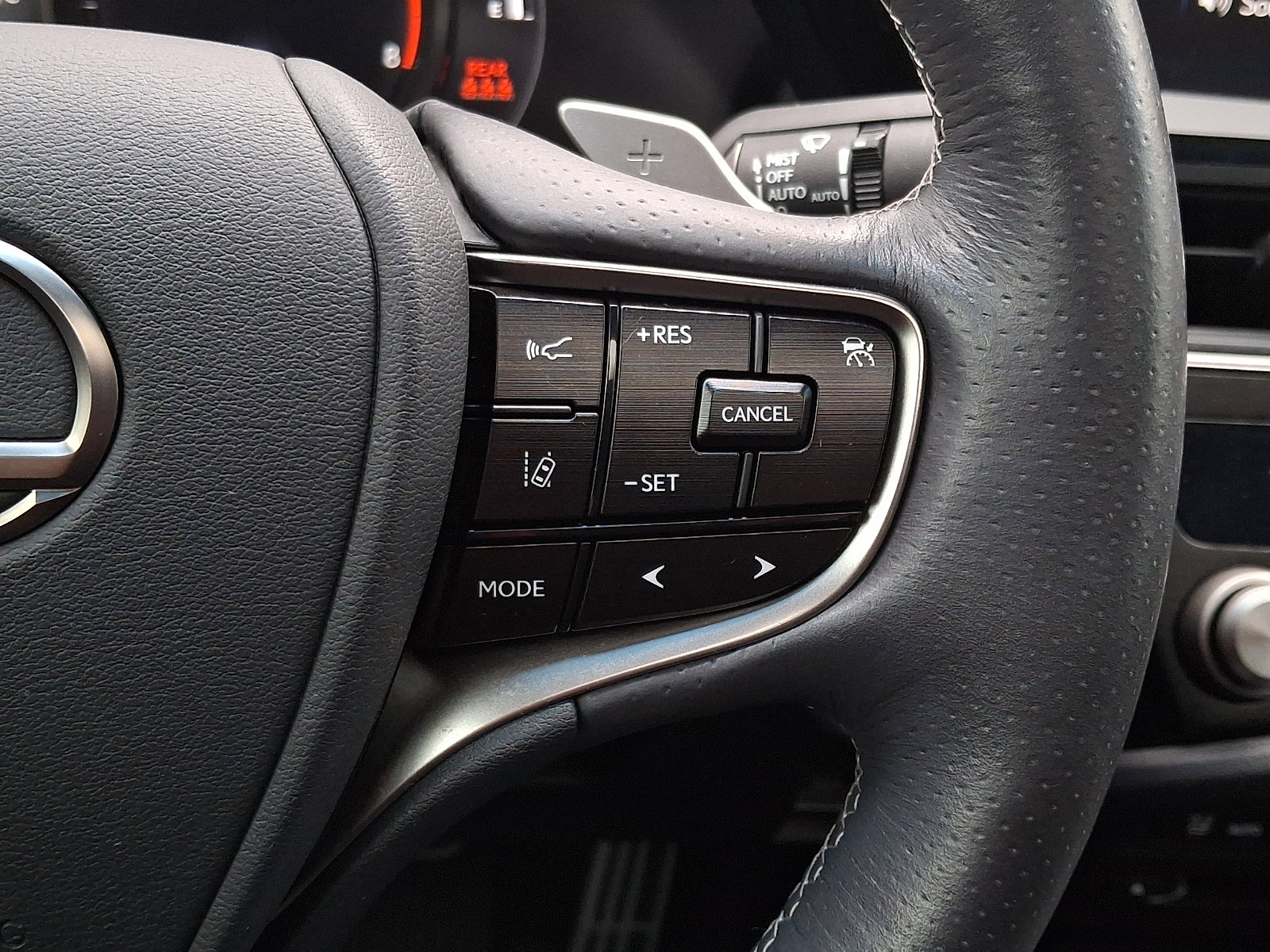 Certified 2022 Lexus ES 350 F Sport w/ Accessory Package 2 image 24