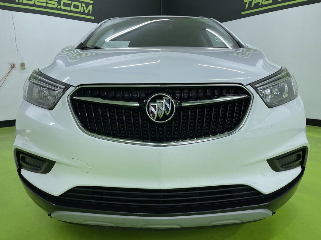 Used 2019 Buick Encore FWD image 3