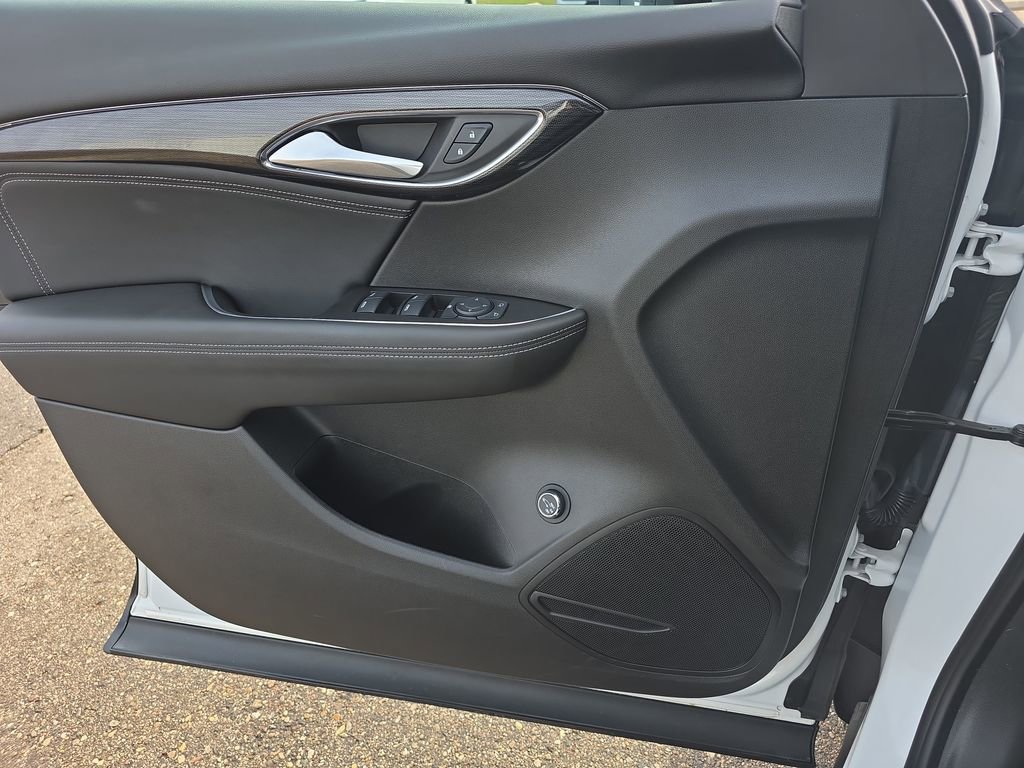 Used 2023 Buick Envision Preferred w/ Sport Touring Package image 27