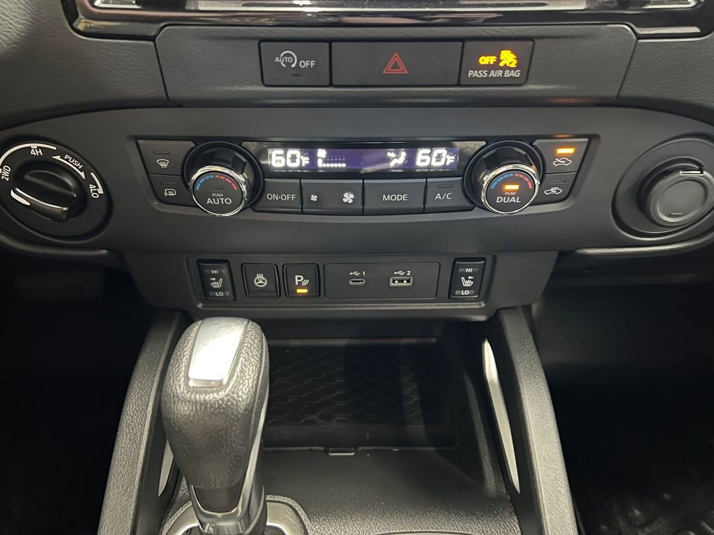 Used 2024 Nissan Frontier SV w/ Technology Package AWD/4WD image 16