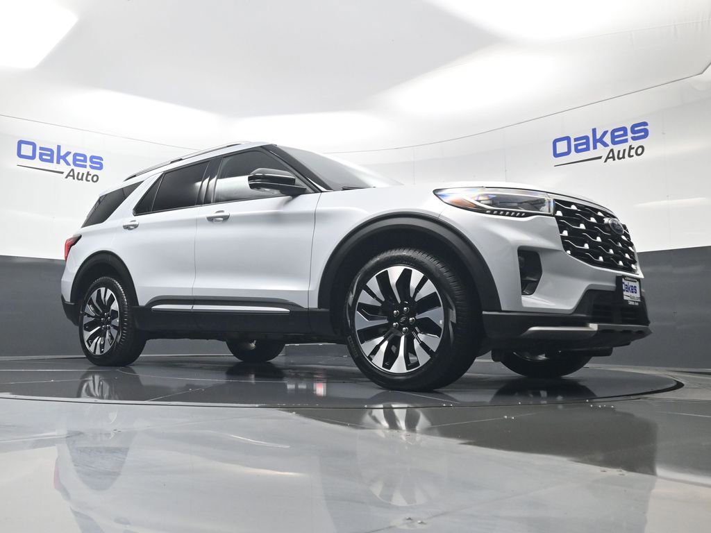 Used 2025 Ford Explorer Platinum w/ LUX Leather Package image 44