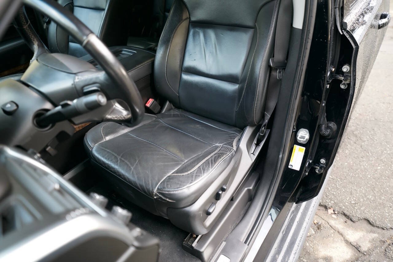 Used 2019 Chevrolet Tahoe LT AWD/4WD image 37
