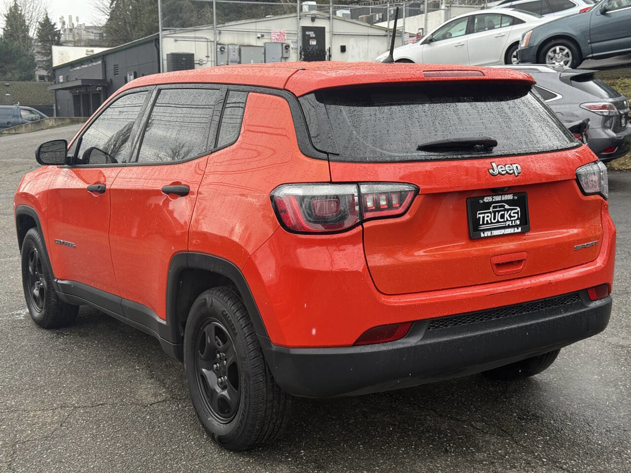 Used 2018 Jeep Compass Sport image 3