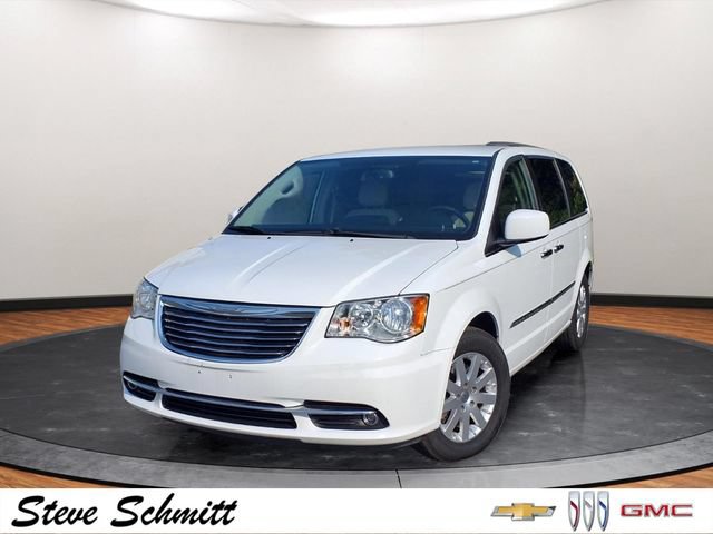 Used 2016 Chrysler Town & Country Touring w/ Driver Convenience Group FWD image 1