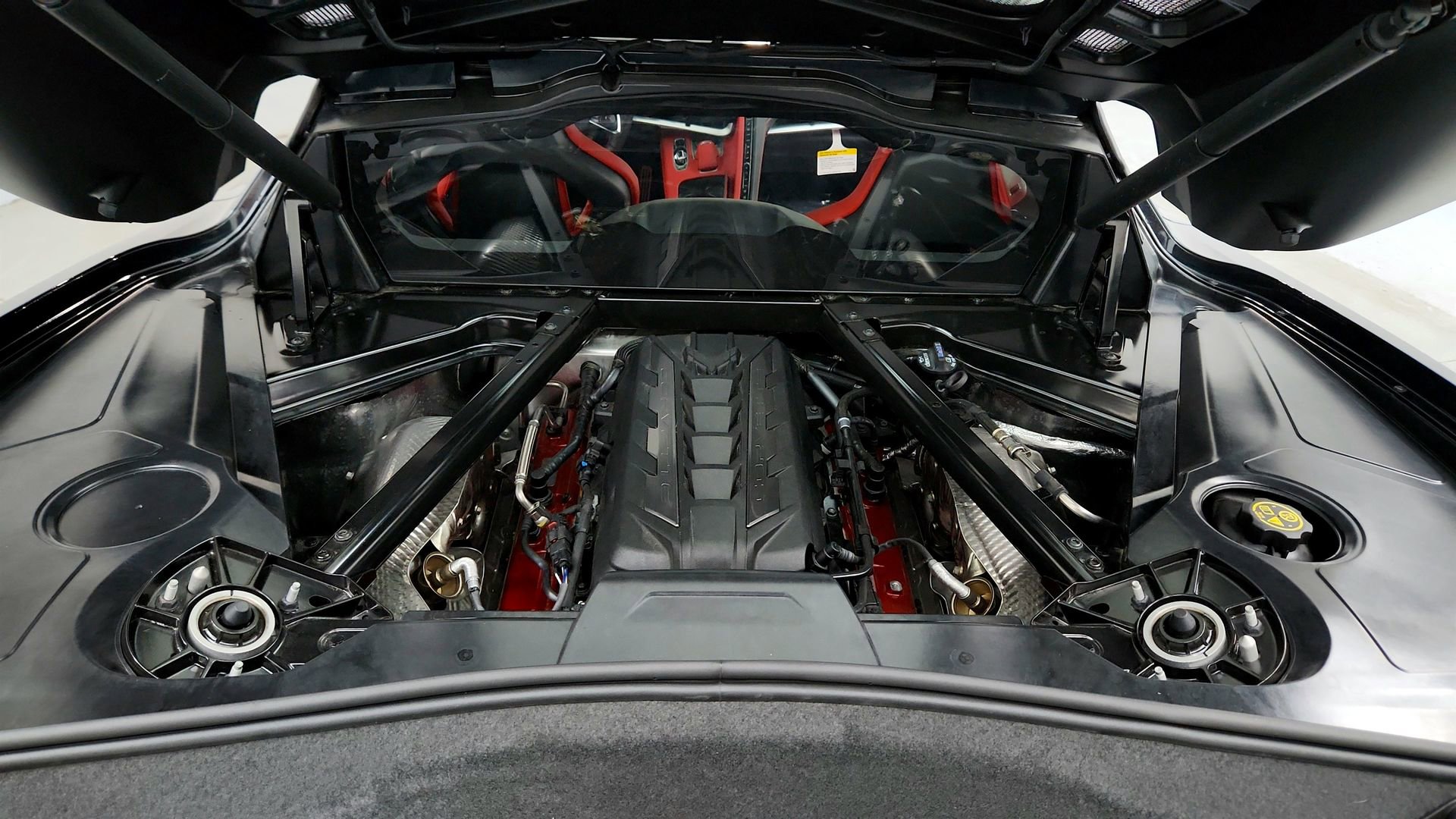 Certified 2024 Chevrolet Corvette Stingray Preferred Cpe w/ 2LT image 18