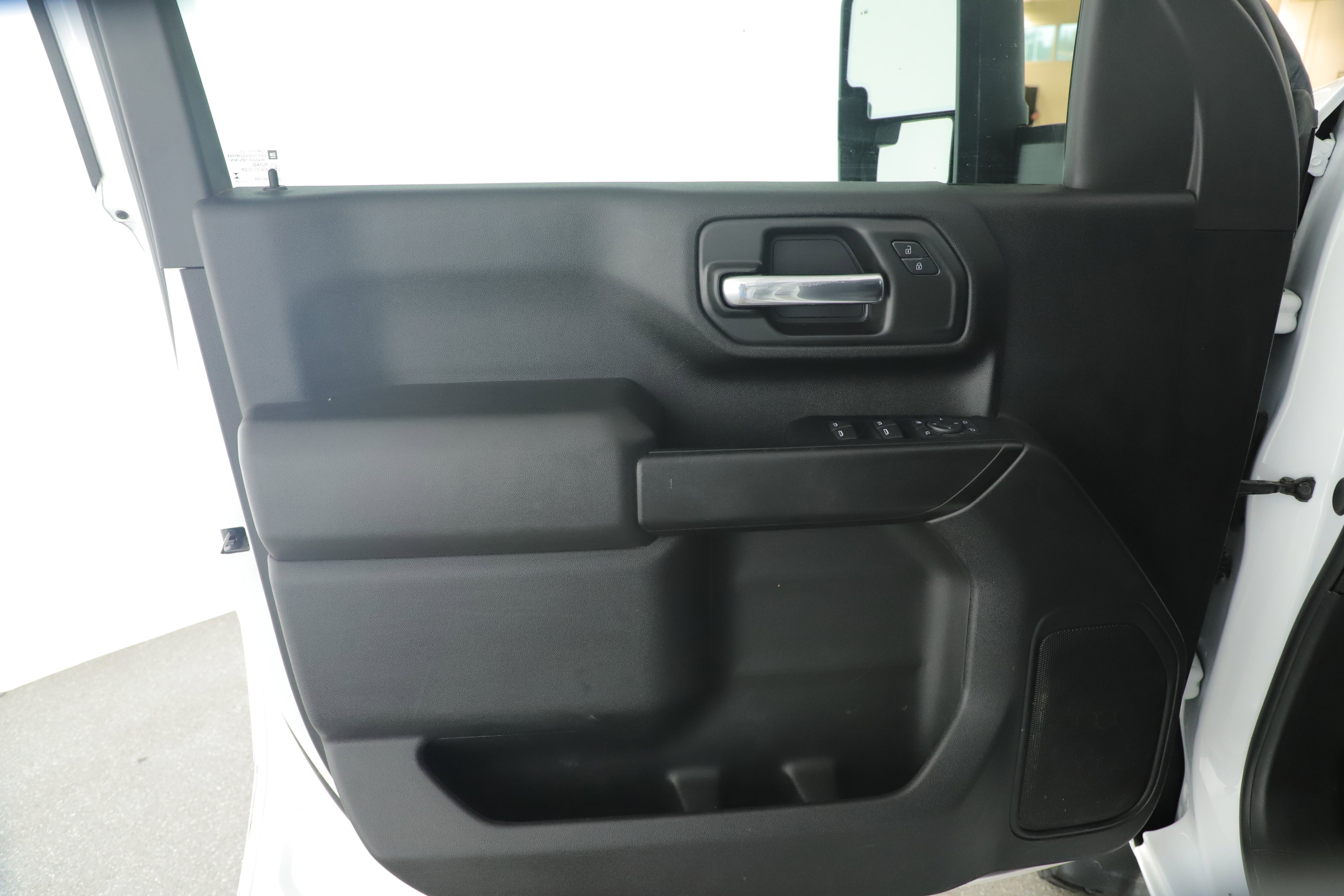 Used 2024 Chevrolet Silverado 2500 Custom w/ Custom Value Package image 23