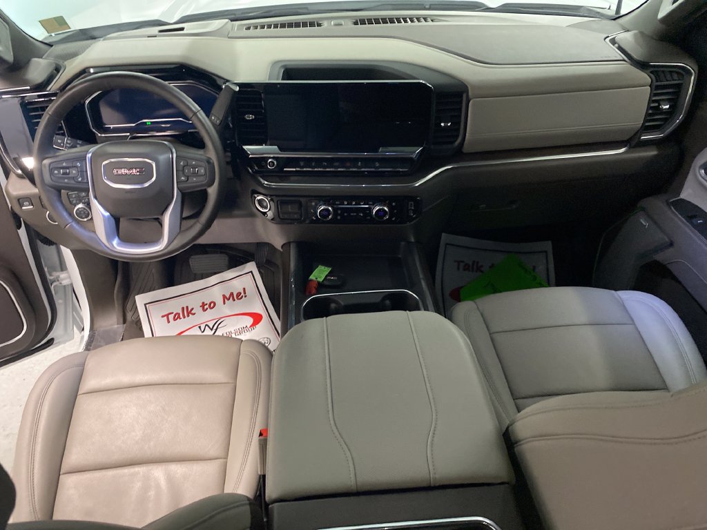 Used 2025 GMC Sierra 2500 SLT w/ SLT Premium Package AWD/4WD image 19