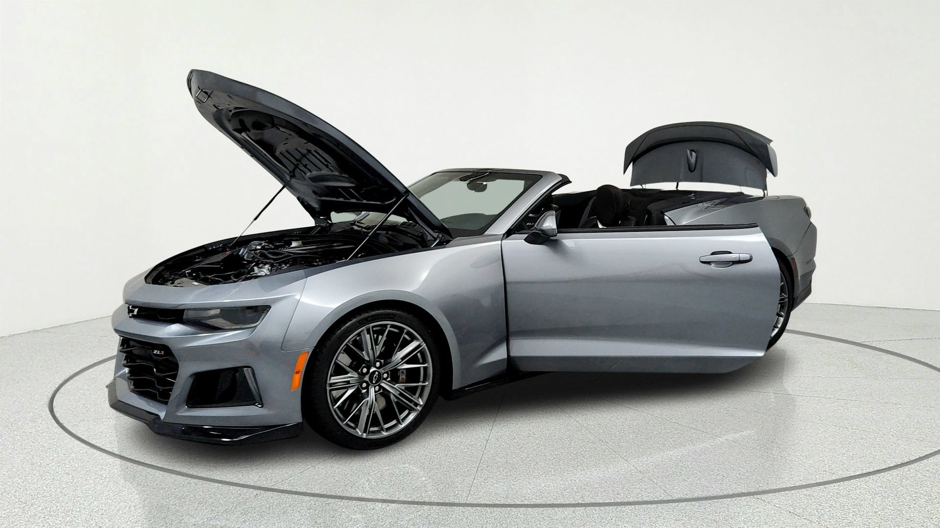 Used 2022 Chevrolet Camaro ZL1 RWD image 9