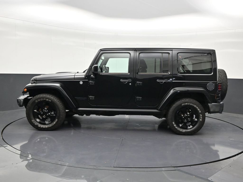 Used 2015 Jeep Wrangler Unlimited Sahara AWD/4WD image 2
