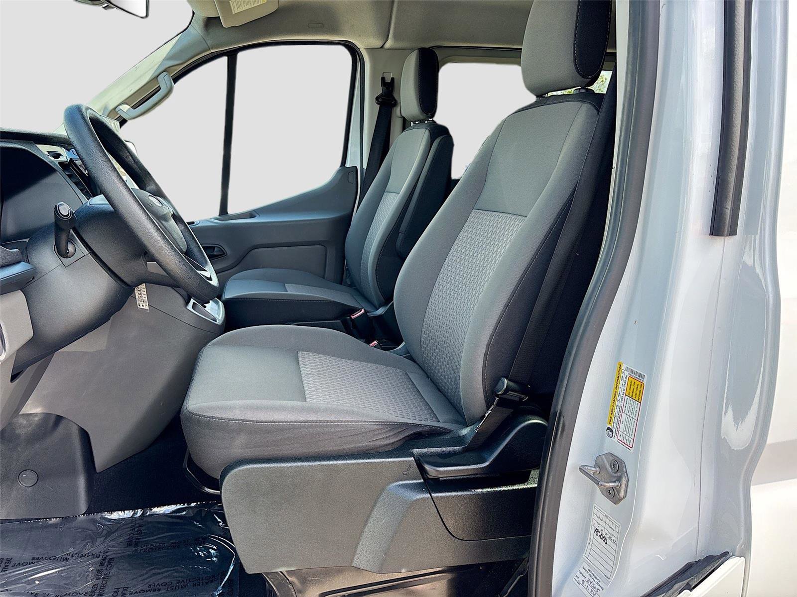 Used 2024 Ford Transit 350 XLT image 31