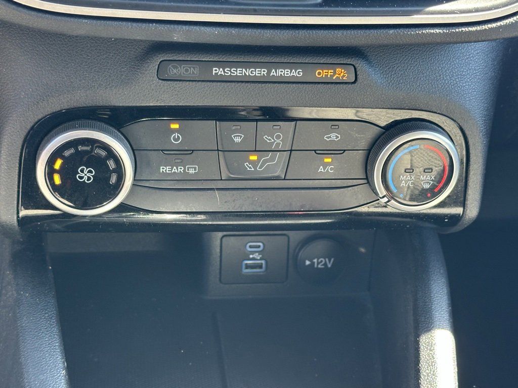 Used 2022 Ford Escape SE image 25