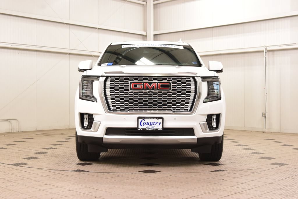 Used 2024 GMC Yukon XL Denali AWD/4WD image 2