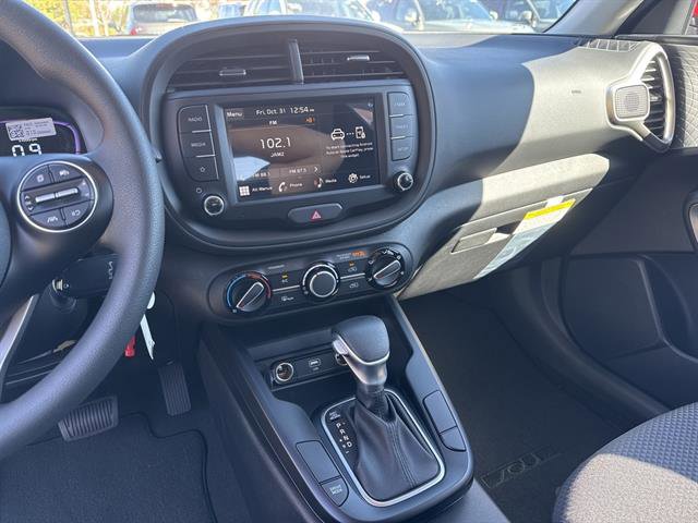New 2025 Kia Soul LX w/ LX Technology Package image 13