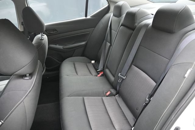 Used 2025 Nissan Altima 2.5 SV FWD image 40
