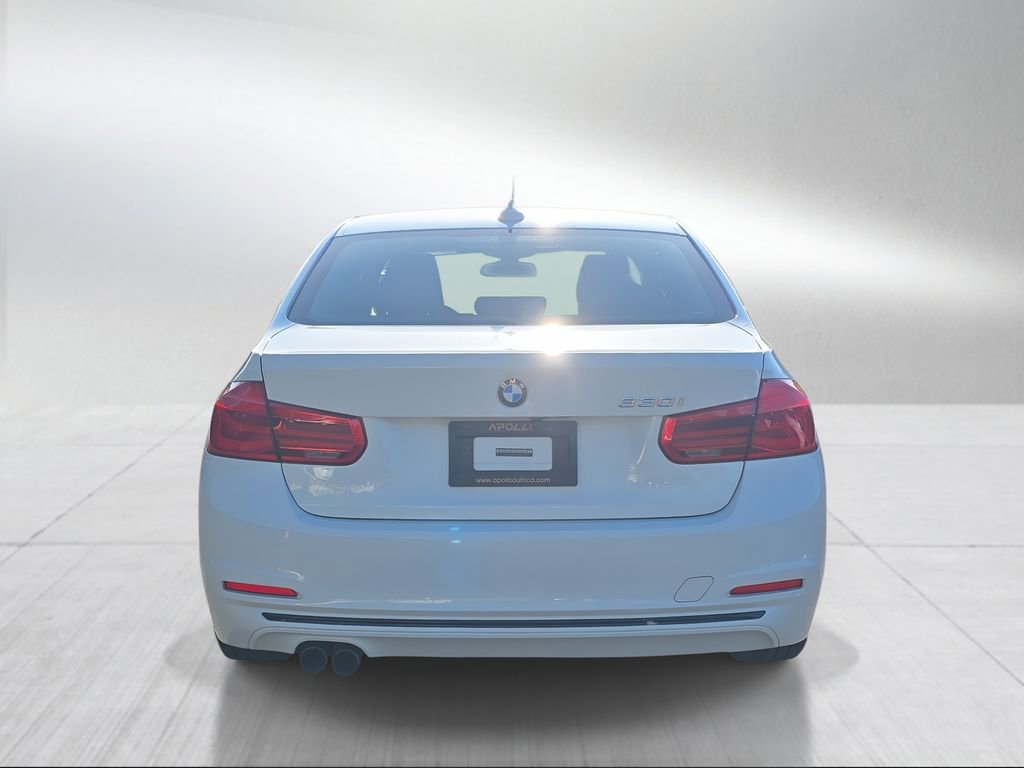 Used 2017 BMW 330i Sedan RWD image 4