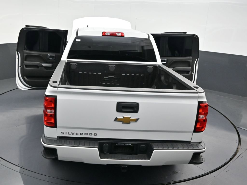 Used 2018 Chevrolet Silverado 1500 LT w/ All Star Edition image 35