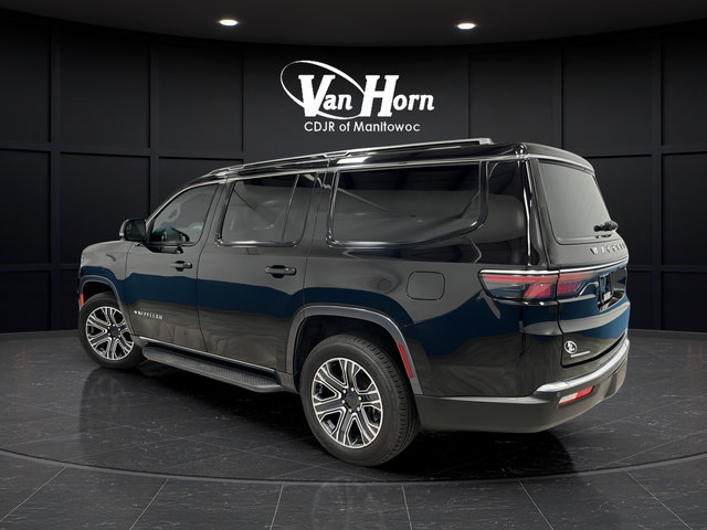 Used 2022 Jeep Wagoneer Series III AWD/4WD image 5