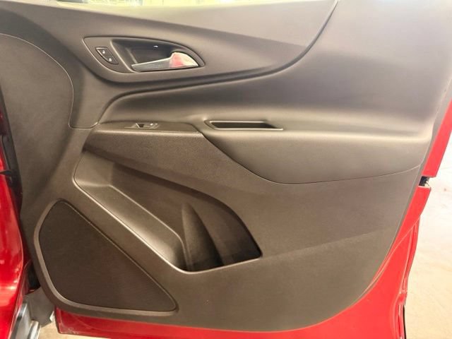 Used 2024 Chevrolet Equinox LT FWD image 28